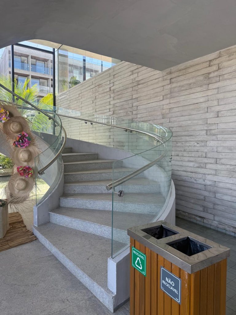 WhatsApp Image 2025-10-21 at 13.52