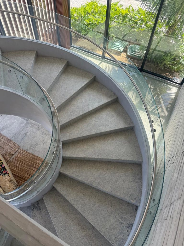 WhatsApp Image 2025-10-21 at 13.52